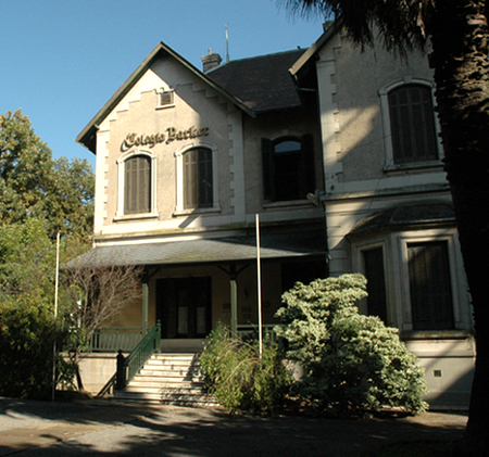 Colegio Barker College_fachada