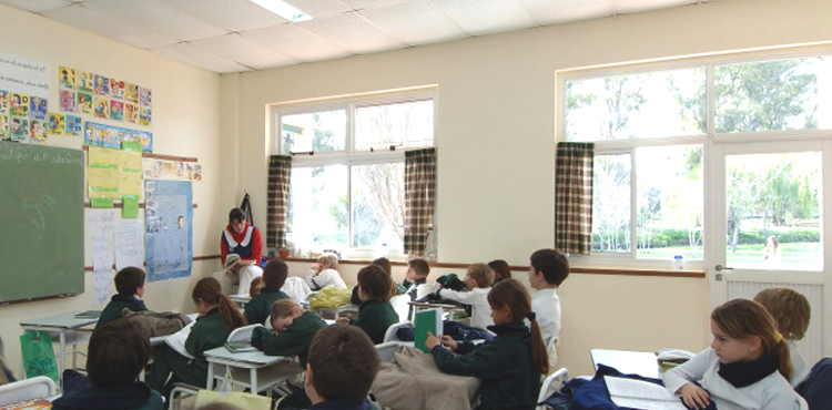 Colegio Patris_en La Plata-aula