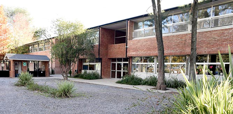 Colegio Los Alamos College_ en Escobar