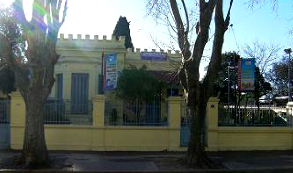 Colegio Modelo Mármol_en José Mármol_4