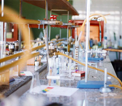 Colegio del Pilar_en Pilar_laboratorio secundaria
