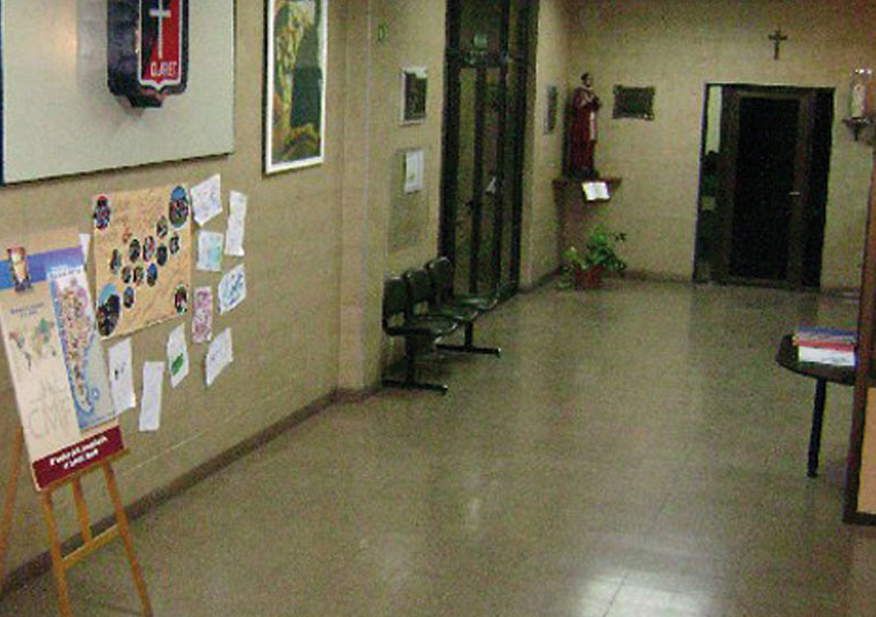 Colegio Claret_en barrio Paternal_hall