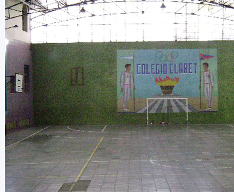 Colegio Claret_en barrio Paternal_patio interno