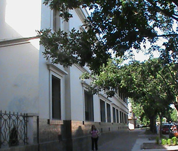 Instituto Maria Ana Mogas_en barrio de Mataderos_7