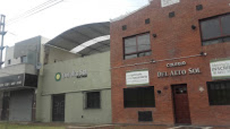 colegio del Alto Sol_en Bernal oeste_edificio