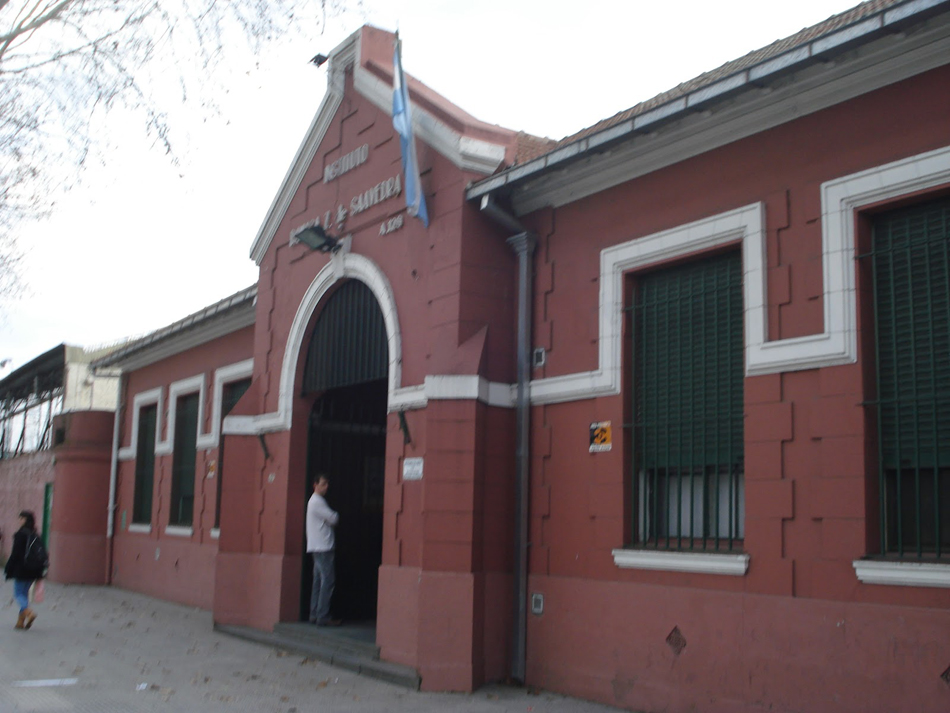 Instituto Dámasa Zelaya_en barrio de Saavedra_4