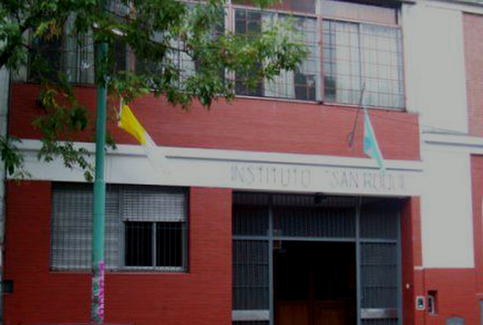 Instituto San Roque_en barrio de Colegiales_edificio_2