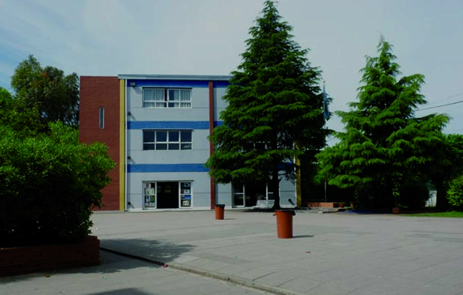 Colegio Rosario Vera Peñaloza 4