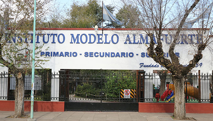 Listado de colegios privados en Merlo 11