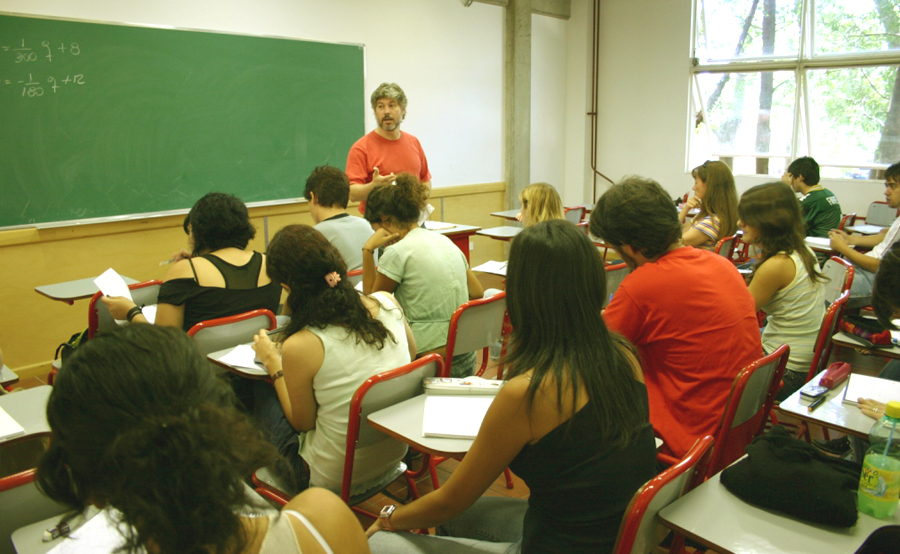 En la provincia de Buenos Aires pocos alumnos terminan el Secundario 1
