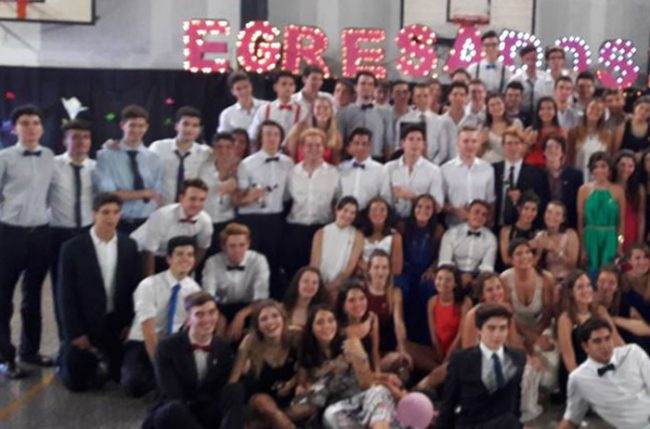 Egresar de la secundaria puede costar entre 100 y 130 mil pesos 1