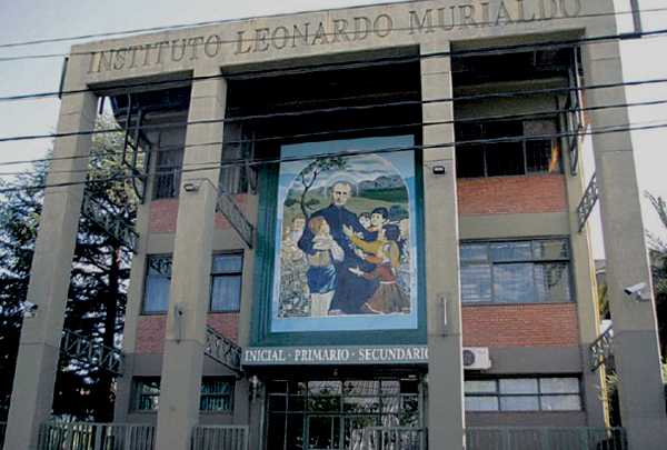 Presunto abuso de un celador en el colegio Leonardo Murialdo 5