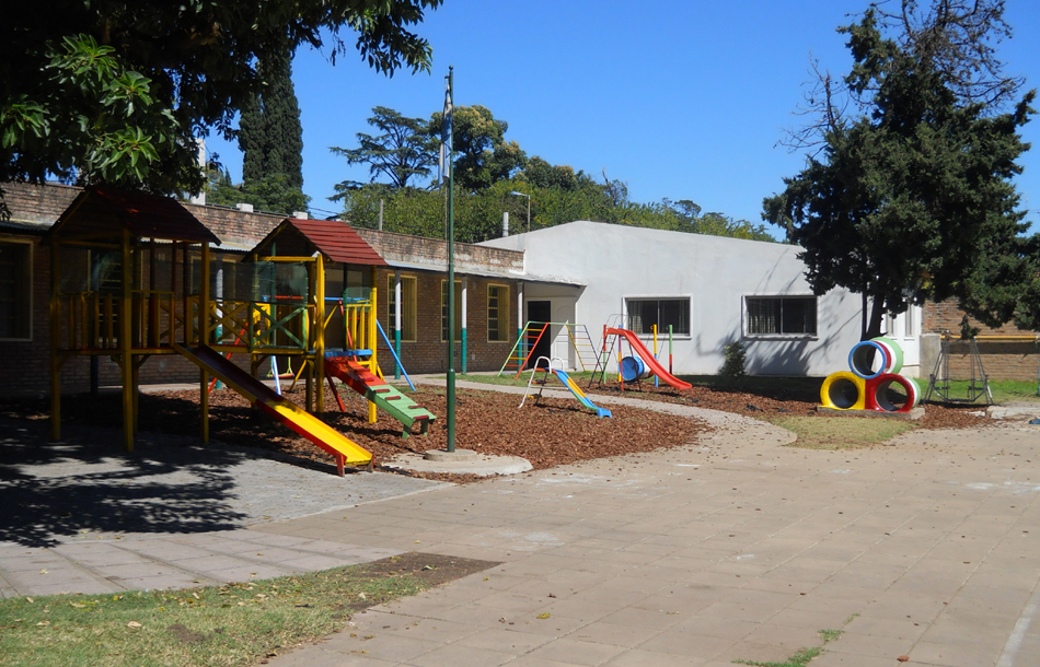 Instituto Cardenal Stepinac 2