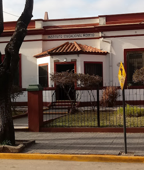 Instituto Educacional Modelo 1