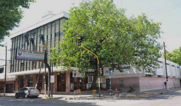 Instituto José Hernández 25