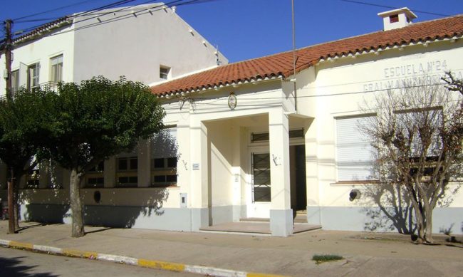 Instituto Comercial El Socorro (I.C.E.S) 26