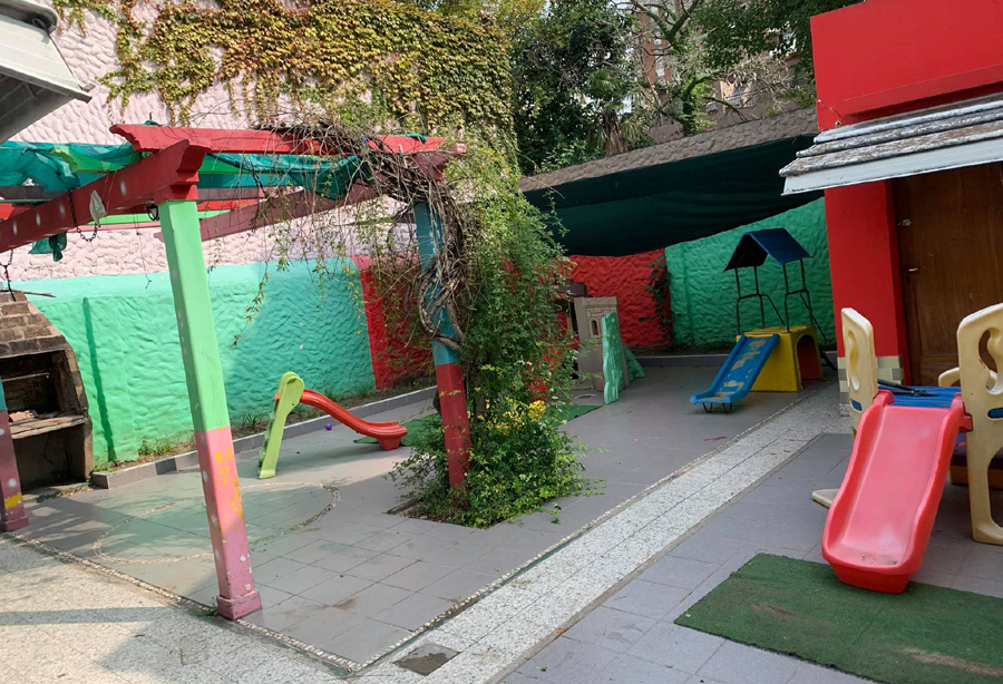 Jardin Infantil Kinder Planet 1