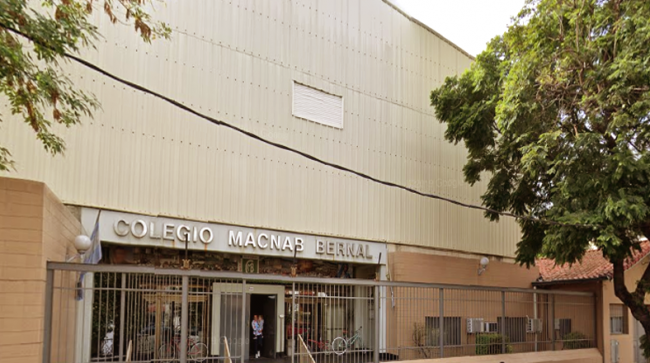 Colegio Macnab Bernal 1