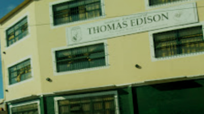 Colegio Thomas Edison 8
