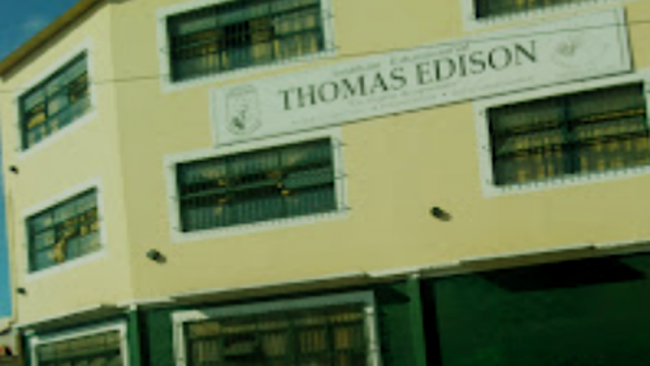 Colegio Thomas Edison 4