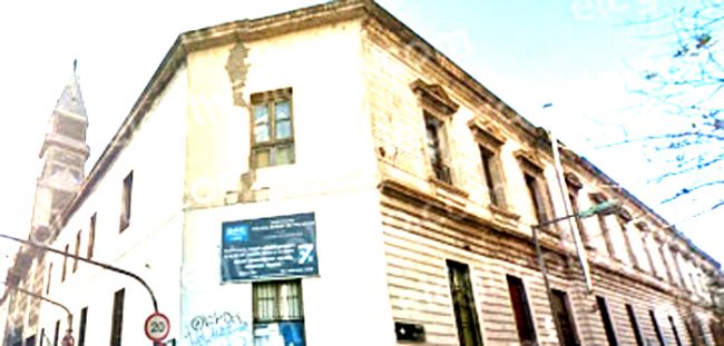 Listado de colegios privados en el barrio de Constitución 13
