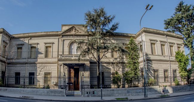 Listado de colegios privados en el barrio de Flores 10