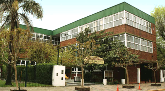 Colegio José Alberto Alvarez Condarco 1