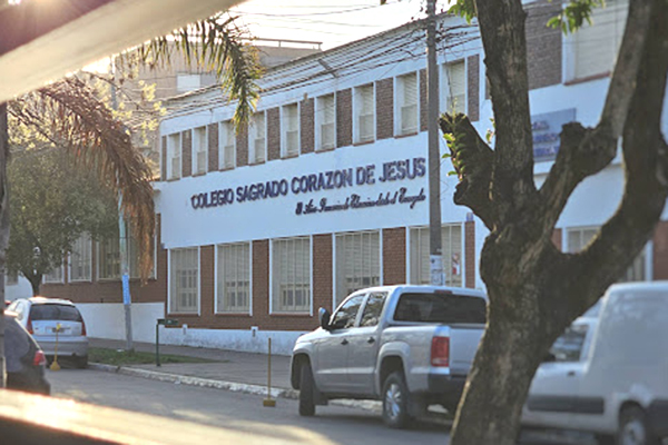 Instituto Sagrado Corazón de Jesús Merlo 3